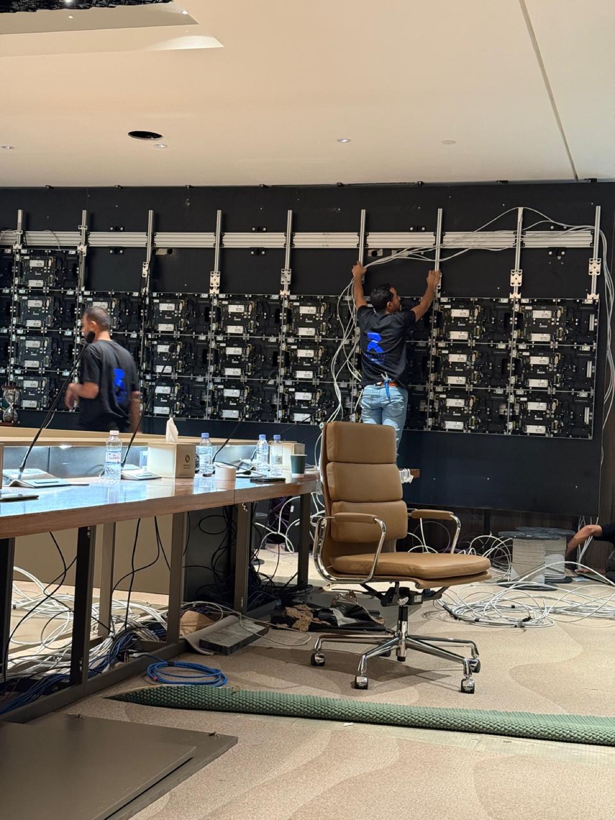 Meeting hall fit-out